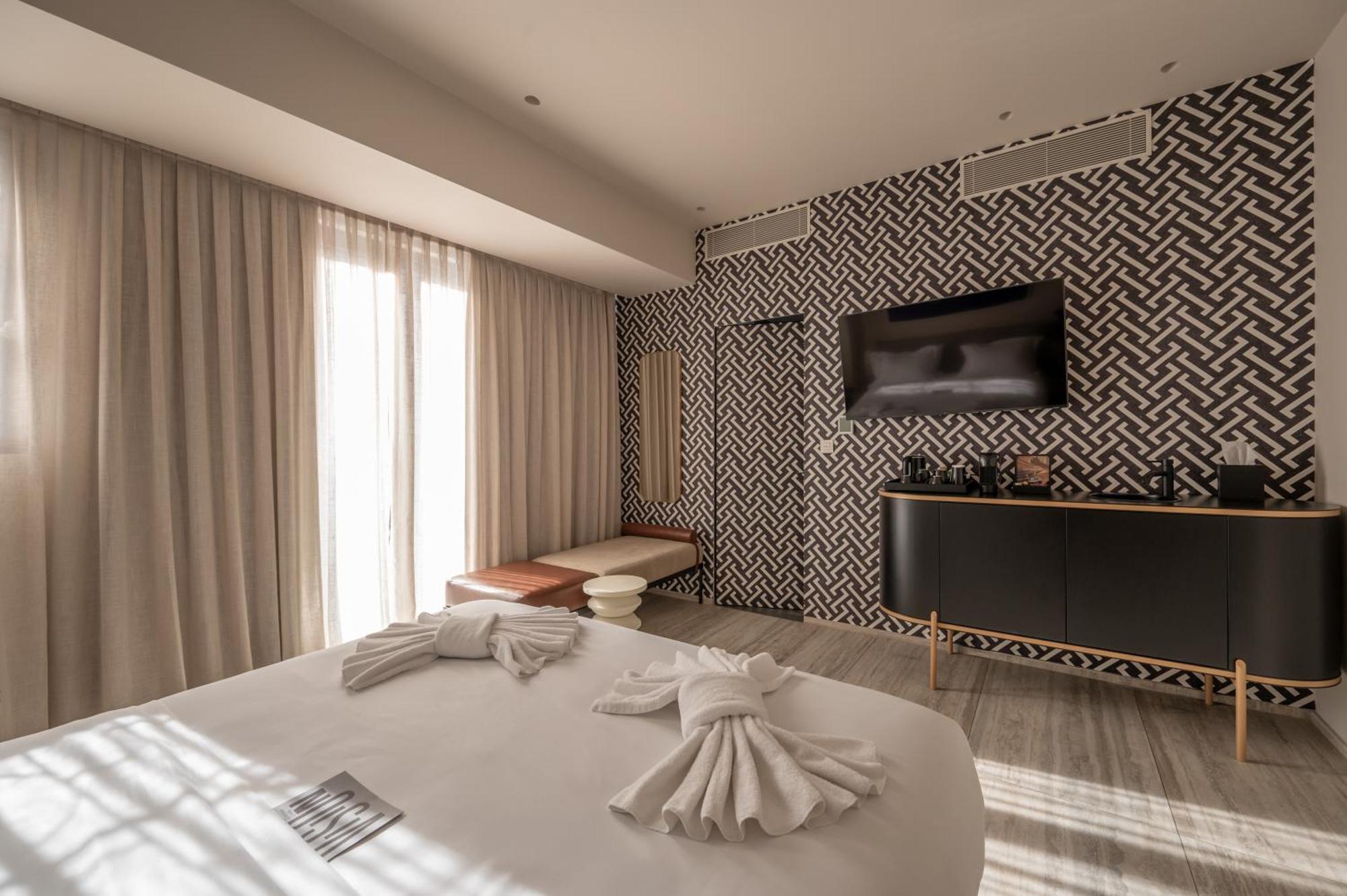 Vision Omonia, Hotel 4*